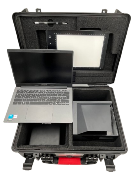 Valise de contrôle documentaire avec PC et scanner de documents d’identité